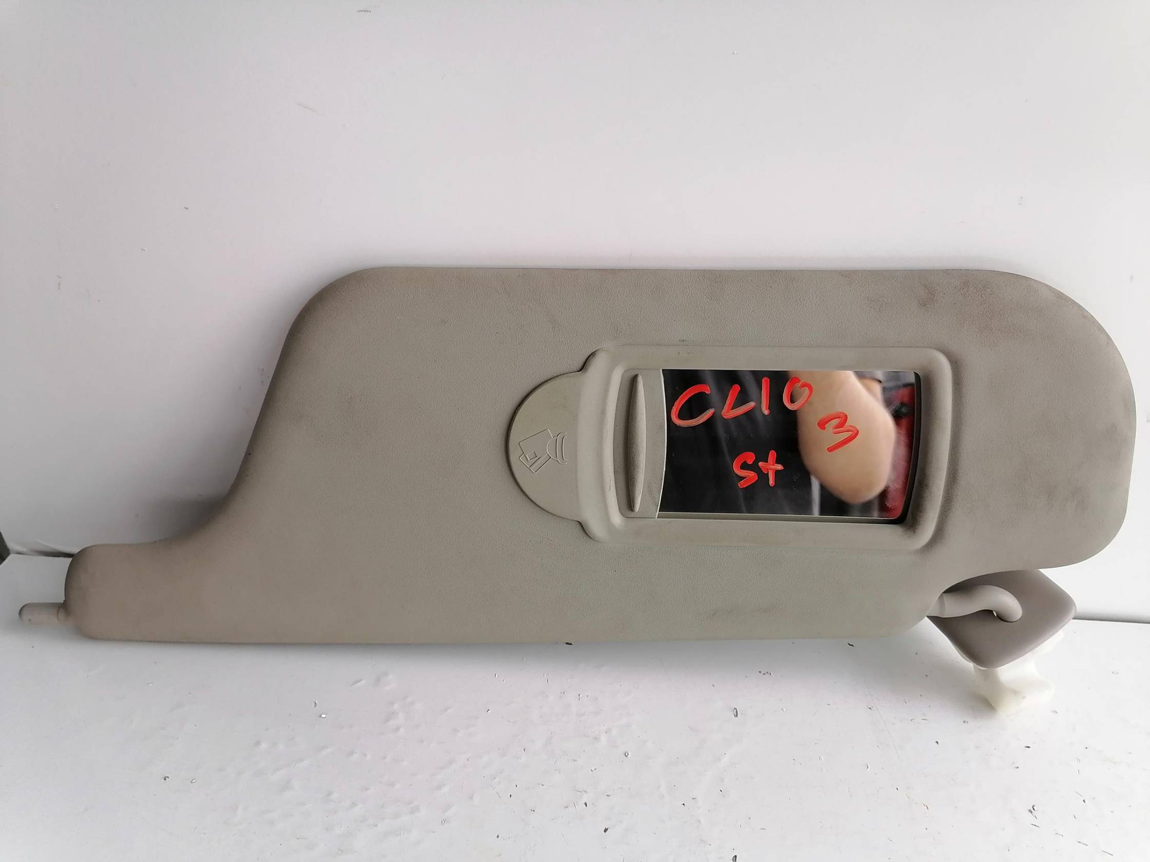 Aletta parasole parabrezza sx.